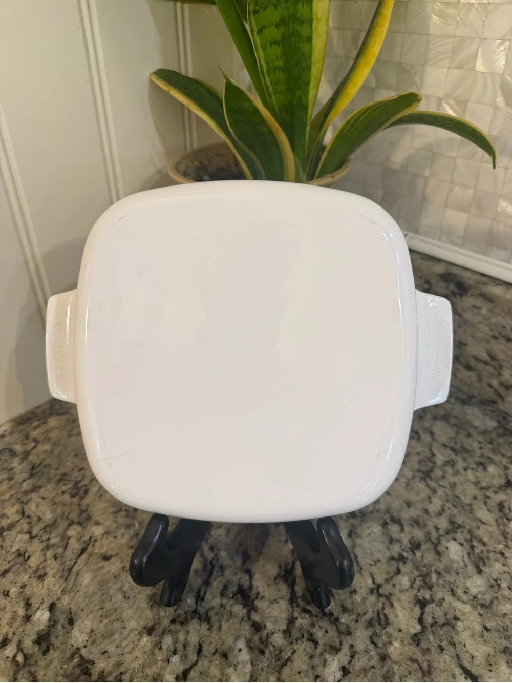 Corningware Plain White A-1-B One Quart Casserole Dish with A-1-PC Plastic Cover